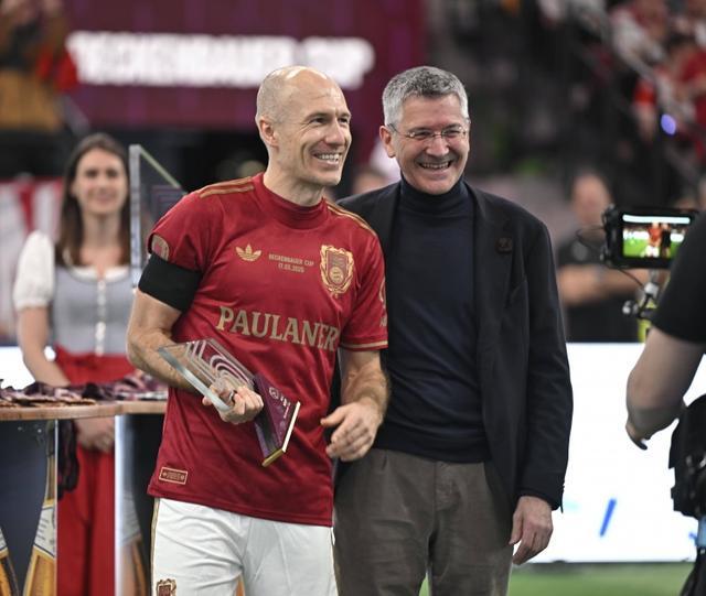 拜仁绝地反击塞内加尔,罗本爆发神勇的简单介绍 拜仁绝地反击塞内加尔,罗本爆发神勇的简单介绍